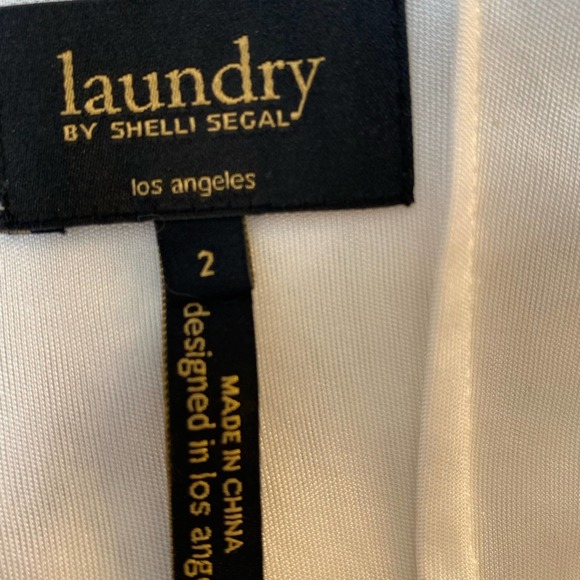 Laundry lace Bodycon Dress with Bell Sleeves!! Gorgeous for Era's tour or BTB - Picture 9 of 11